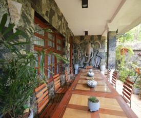 Diyon Bungalow