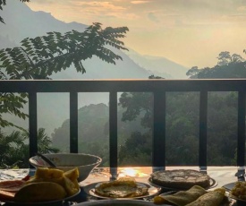 adam's apple homestay