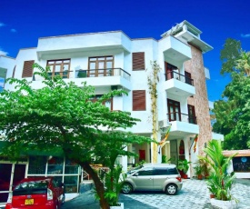 Eagle's Residence
