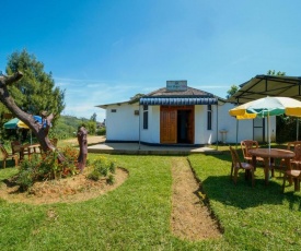 East Mount Villa