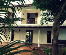 ENTIRE HOUSE OR ROOMS