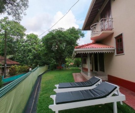 Girilena Guest House
