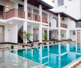 Global Surf Beach House Kabalana
