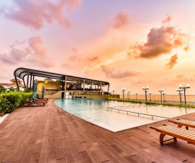 Grandeeza Luxury Hotel