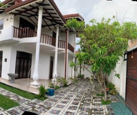 H&M VILLA, PAMUNUGAMA, SRI LANKA