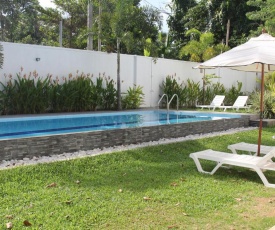 Harris Villa