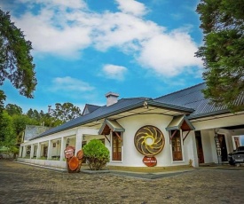 HIGHCAIRN LUXURY BOUTIQUE HOTEL