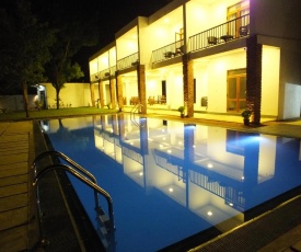 Amelia Resort