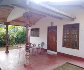 Justin Villa Hikkaduwa