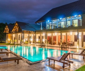 Amora Lagoon Hotel