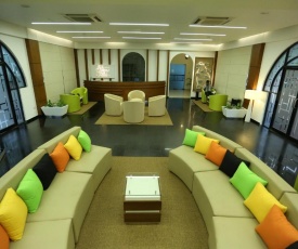 Kandyan Reach Hotel