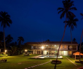 KAYJAY BEACH FRONT