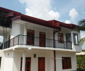 Kumudu Holiday Home