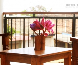 Lodge T&T