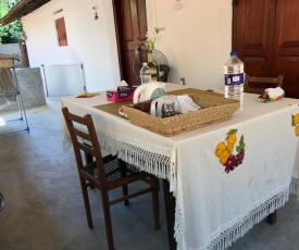 LOHAS Inn Hiriketiya-Air Conditioned Room-WiFi