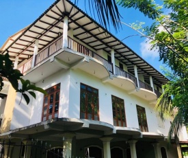 Mahinda Guest House