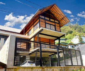 Manuka Hillwood Hotel