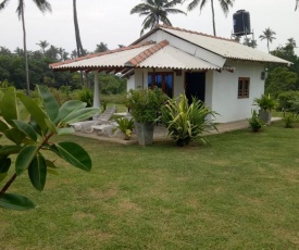 Maxlanka Beach Villa
