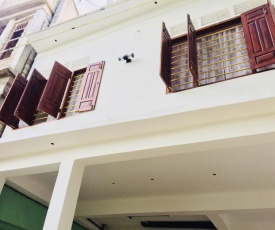 MUM&DAD HOUSE