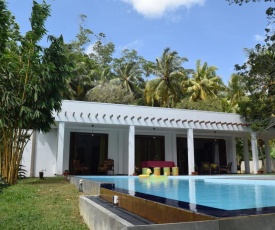 Muthu Nila villa- Mirissa