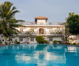 Navro Beach Resort