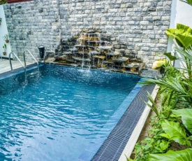 Negombo New Queen's Palace