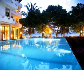 Oasey Beach Hotel