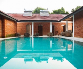 Pinthaliya Resort & Spa