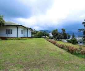 Privet house with Best view of the Lake Gregory
