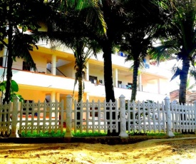 Ram's Surfing Beach,Midigama