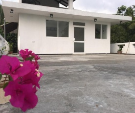 Ramble Villa - field view