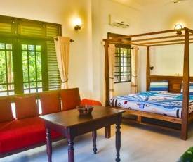 Ravi's Villa Hikkaduwa