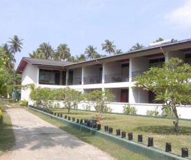 Reef Garden Hotel