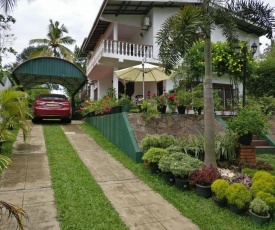 Samanala Garden Holiday Home