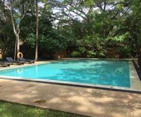 Santoshi Villa