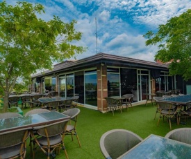 Sasha Transit Hotel