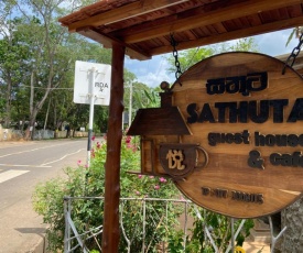 Sathuta Guest House & Cafe