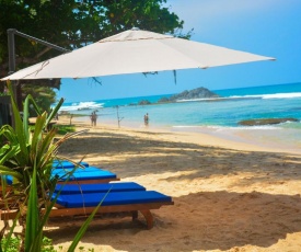Sayura Beach Hotel