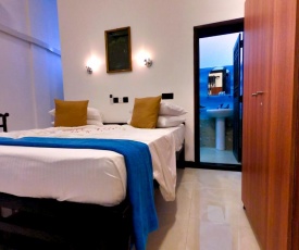Sea Rock Beach Hotel