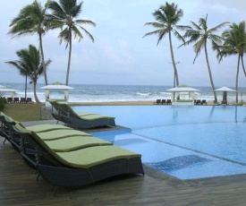 Avenra Beach Hikkaduwa