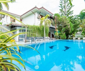 Avon Villa