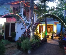 Sigiri Tarushan Home Stay