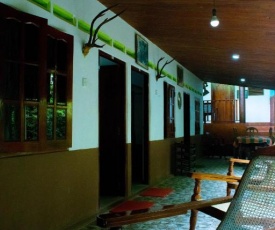 Sinharaja Backpackers