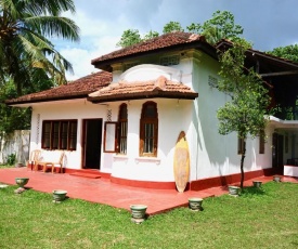 Siri medura surf yoga meditation guesthouse and hostel