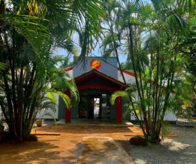 Sunbeach Hotel