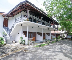 Surf Sea Breeze Apartments