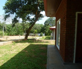 Suriya cottage Habarana