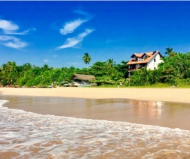 Talalla Bay Beach