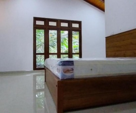 THANUMI Polonnaruwa