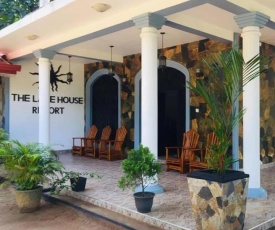 THE LAKE HOUSE RESORT HASALAKA